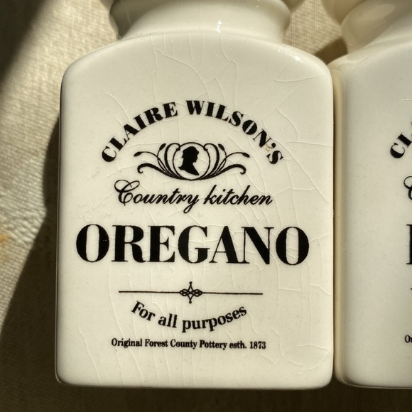 Clair Wilson’s Country Kitchen Spice Jars set of 4 - Picture 2 of 8